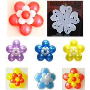 Clips de plástico blanco para globos con forma de flor para decoraciones multicapa