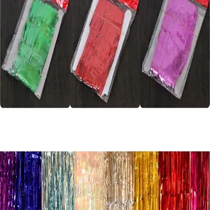 Vista dettagliata delle tende a frange in lamina tinsel 2x1m in vari colori
