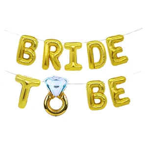 Detalle del juego de globos de papel dorado Bride To Be de 16 pulgadas con anillo.