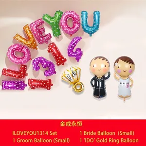 Detailweergave van trouwballonenset inclusief I LOVE YOU-letters en bruidspaarfiguren