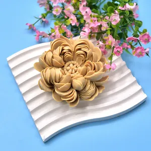 Gros plan détaillé d'une fleur de pivoine 3D réaliste moulée dans du silicone.