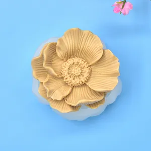 Detailed view of a 3D flower candle created with the high-quality silicone mold tool