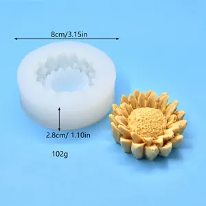 Detailed size and weight specs of a sunflower silicone candle mold.