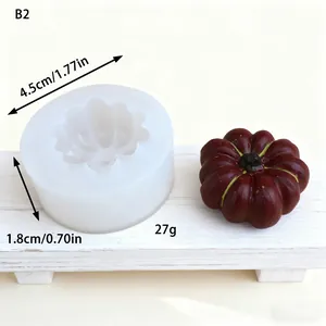 Dettaglio stampo zucca in silicone con dimensioni diametro 1,77 pollici e altezza 0,70 pollici