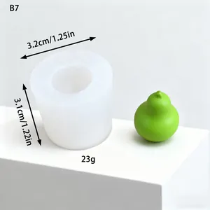 Dettaglio dello stampo in silicone a zucca con dimensioni 3,2cm x 3,1cm e peso 23g