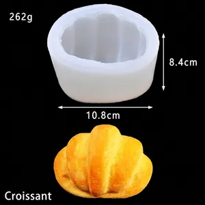 Croissant shaped silicone mold dimensions: 10.8cm width, 8.4cm height, 262g weight