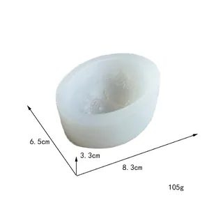 Vista detallada del molde de silicona huevo de dinosaurio con medida 8,3x6,5x3,3cm