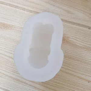 Vue de dessus d'un moule en silicone blanc en forme de tigre pour l'artisanat créatif