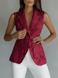 Elegante weinrote ärmellose Spitzenweste mit Reverskragen und taillierter Silhouette