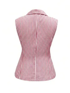 Vista posteriore di una camicia senza maniche a righe bianche e rosse vestibilità slim