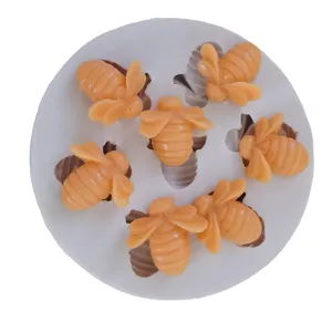 7-cavity bee silicone mold for cake decorating and chocolate fondant crafts