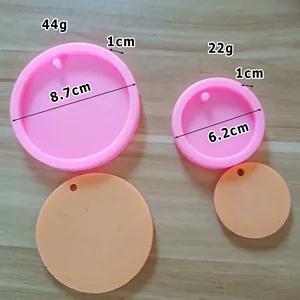 Detailed measurements and weights for large and small circular DIY keychain silicone molds