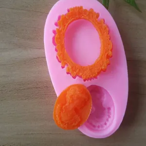 Vintage cameo and frame silicone mold for fondant and chocolate cake decoration