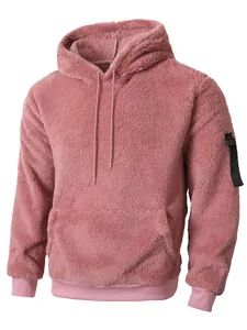 Gemütlicher Herren-Fleece-Hoodie in Rosa mit Kängurutasche und Ärmeldetail.