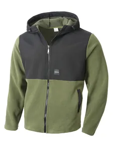 Veste à capuche en polaire bicolore vert et noir avec fermeture éclair et écusson.