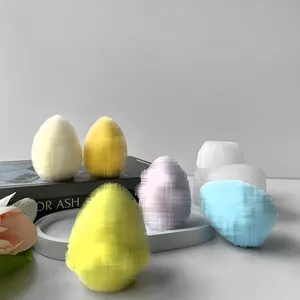 Moule en silicone œuf de Pâques pour bougies parfumées et savons, décor de fête.