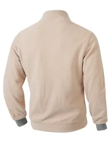 Rückansicht eines beigen Herren-Fleecepullovers mit warmem Stehkragen und Rippbündchen