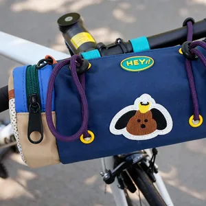 Sacoche de guidon de vélo colorée avec écusson de chien mignon pour le cyclisme actif