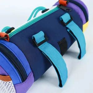 Sac de guidon de vélo cylindrique coloré avec sangles réglables pour enfants et adultes.