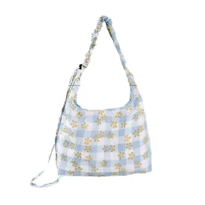 Borsa a tracolla a quadretti blu con fiori in stile coreano e tracolla scrunchie alla moda