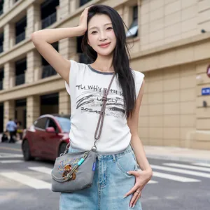 Sac bandoulière imperméable gris brodé de style japonais pour femme avec motif d'ours mignon