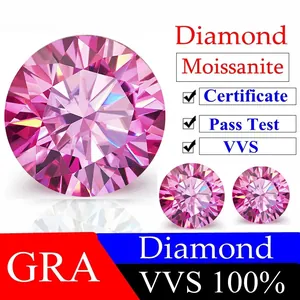 Κοντινό πλάνο ροζ πετρών moissanite κοπής μπριγιάν με καθαρότητα VVS και αναφορά GRA.