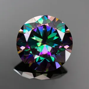 Detailansicht eines runden Regenbogen-Moissanits mit 5 Karat und Brillantschliff
