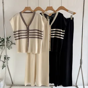 Damen-Strickset im koreanischen Stil mit gestreifter Strickweste und weiter Hose