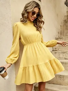 Elegantes Mock-Kragen Plissee Mini Kleid Für Damen Puffärmel Rüschensaum A-Linie Herbst Winter Party Cocktail Clubwear Kleid