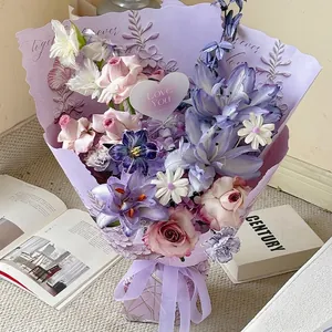 Bloemenverpakkingspapier met Golvende Rand 3D-reliëf Bloemen Vlinderpatroon Verdikte Stijf Papier Cadeaupapier
