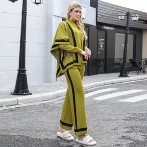 Elegantes 3-teiliges Strickset mit Schal-Top und weit geschnittener Hose in Gelb