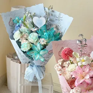 Premium gegolfde rand Forest Letter bloemen inpakpapier voor elegante boeketten