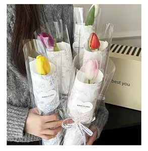 Nahaufnahme von europäischem Vintage-Blumenpapier, wasserdicht für einzelne Tulpen