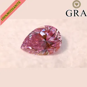 Vista macro detallada de una piedra moissanita rosa en forma de pera 8x12mm facetada