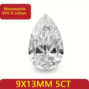 Macro-weergave van peervormige VVS D moissaniet met 9x13mm 5CT details