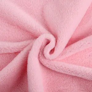Zachte roze pluche flockstof voor luxe bloemstukken en doe-het-zelf handwerk projecten