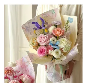 Carta da imballaggio floreale in stile acquerello per decorazione di bouquet romantici DIY