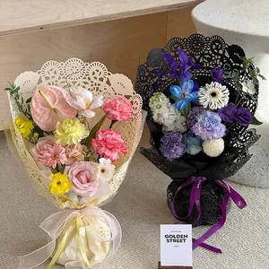 Papier d'emballage de fleurs en dentelle évidée pour bouquets floraux DIY élégants