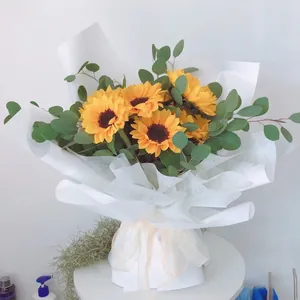 Papel de envolver impermeable de algodón blanco para ramos de flores con girasoles