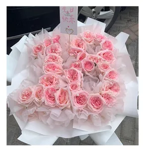Vista detallada de flores con forma de número 18 usando bandeja fija