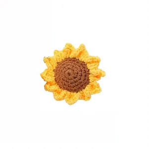 Fiore di girasole all'uncinetto fatto a mano per bouquet fai-da-te e pacchi
