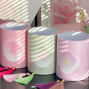 Boîtes d'emballage de fleurs cylindriques pastel avec glands décoratifs colorés