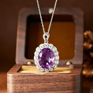 Élégant collier avec pendentif améthyste violette ovale en argent sterling S925