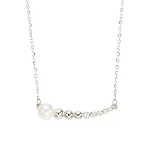 Halskette aus S925 Sterlingsilber mit weißer Perle und glänzenden Zirkoniasteinen