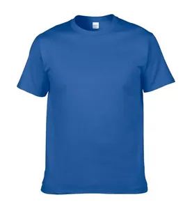 Gedetailleerd vooraanzicht van een koningsblauw katoenen T-shirt met ronde hals