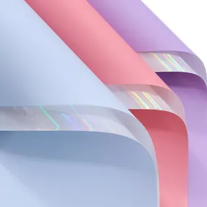 Papel de regalo floral holográfico impermeable en colores azul, rosa y lila pastel