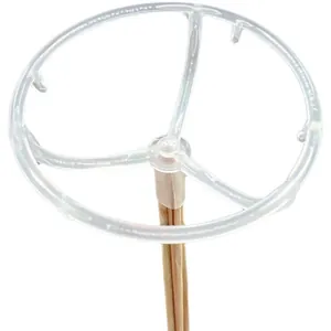 Support de bouquet de collations en plastique transparent pour emballage de cadeaux.
