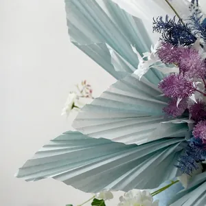 Carta da regalo floreale plissettata azzurra premium per bouquet della serie Rabbit Ear