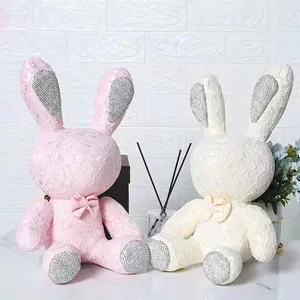 Figurine Lapin Ours en Fleurs de Rose Artificielles Avec Boîte Cadeau Dentelle Strass Peluche pour Cadeau de Saint-Valentin Anniversaire Décoration Maison