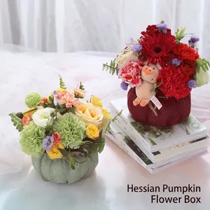 Cestas de flores de calabaza de lino decorativas con arreglos florales